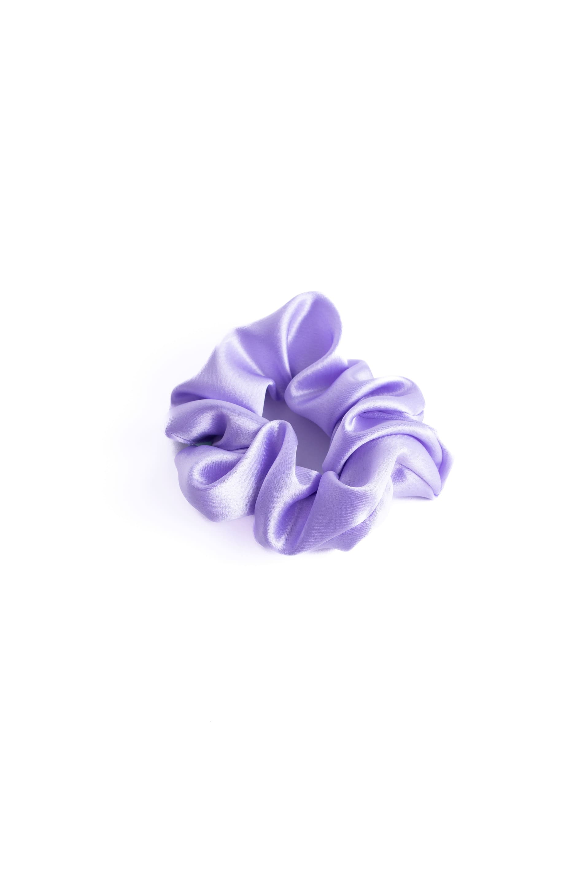 Scrunchie satynowa gumka do włosów fioletowa